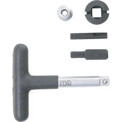 JUEGO DE LLAVES UNIVERSAL PARA EL SERVICIO DE CAMBIO DE ACEITE | PARA TAPONES DE DRENAJE DE ACEITE DE PLÁSTICO | PROPULSIÓN HEXAGONAL EXTERIOR DE 6.3 MM (1/4"), TRACCIÓN CUADRADO EXTERIOR DE 10 MM (3/8") | 5 PIEZAS